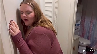 Homemade Video Of A Stunning Plus-Sized Woman Getting Filled With Cum