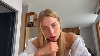 Hd Video Of A Young Schoolgirl Giving A Blowjob And Getting Dried Up